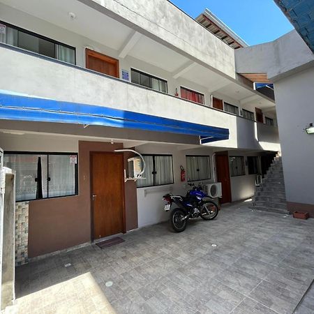 Kitnets No Campeche A 500 Metros Do Mar Lejlighed Florianópolis Eksteriør billede